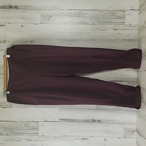 Royal Robbins cranberry standard fit outdoor spotless traveler pants Size 10 NEW